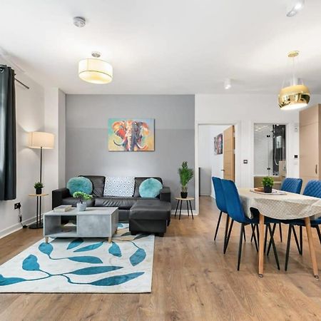 Spacious 1 Bedroom Apartment In Central Woking Ngoại thất bức ảnh