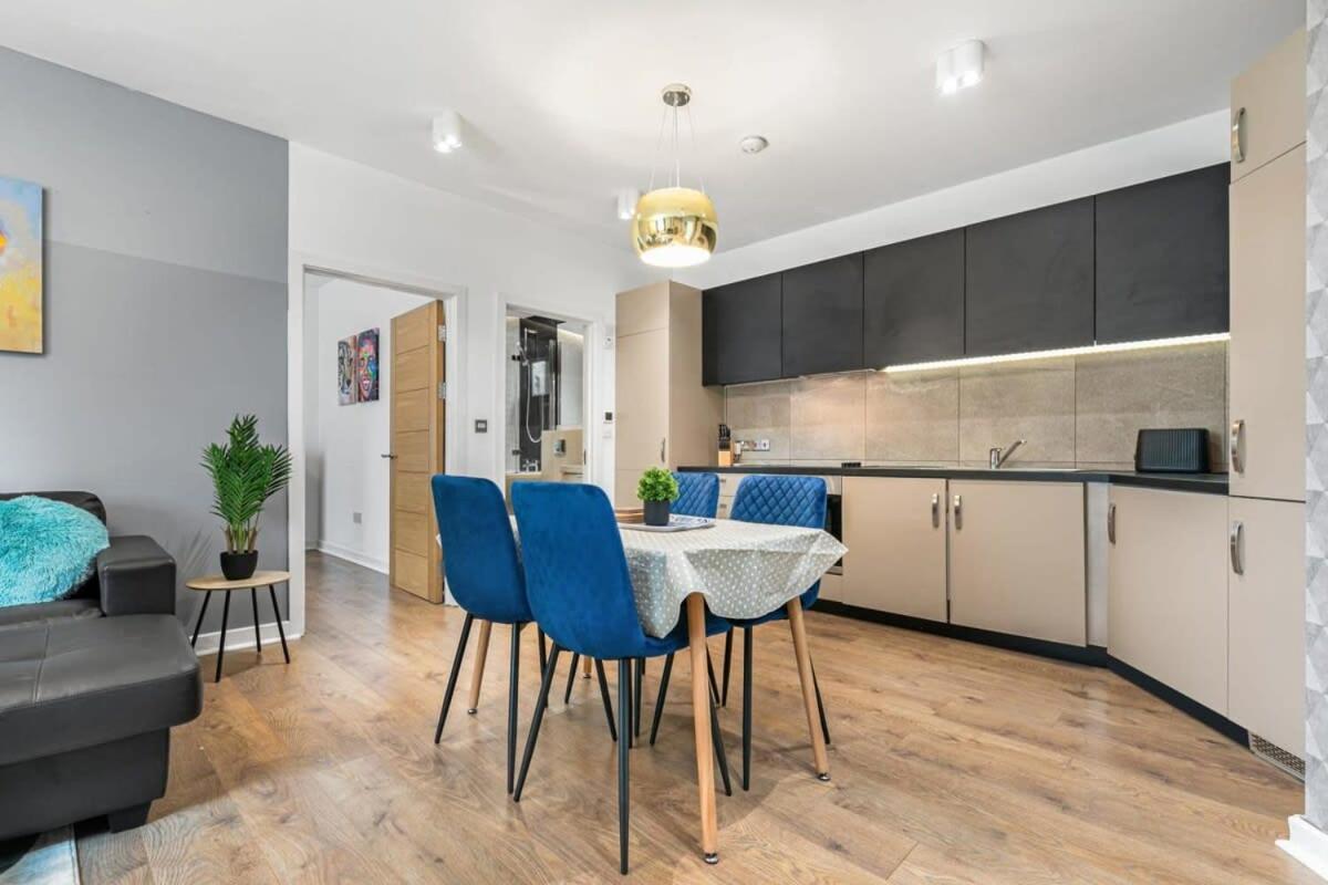 Spacious 1 Bedroom Apartment In Central Woking Ngoại thất bức ảnh