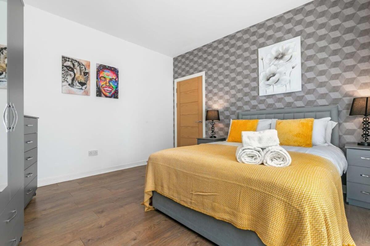 Spacious 1 Bedroom Apartment In Central Woking Ngoại thất bức ảnh